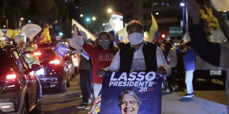 Der rechtsliberale Politiker Guillermo Lasso hat die Präsidentschaftswahlen in Ecuador gewonnen.