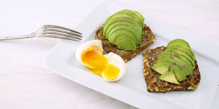 Eier und Avocado