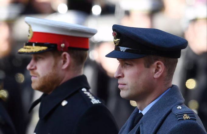 William und Harry sehen sich bei der Beerdigung zum ersten Mal seit einem Jahr wieder. Prince Philip