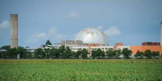 Kraftwerk in Chinon, Frankreich AKW
