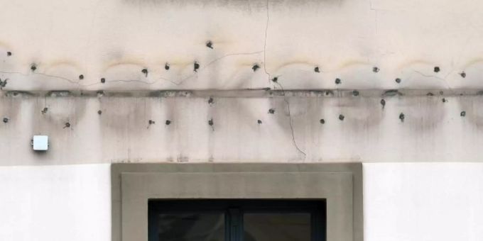 Der Schriftzug «Sparkasse» ist an einer früheren Filiale des Geldinstituts im Zentrum von Halle/Saale noch zu sehen. Foto: Hendrik Schmidt/dpa/Symbolbild Der Schriftzug «Sparkasse» ist an einer früheren Filiale des Geldinstituts im Zentrum von Halle/Saale noch zu sehen. Foto: Hendrik Schmidt/dpa/Symbolbild