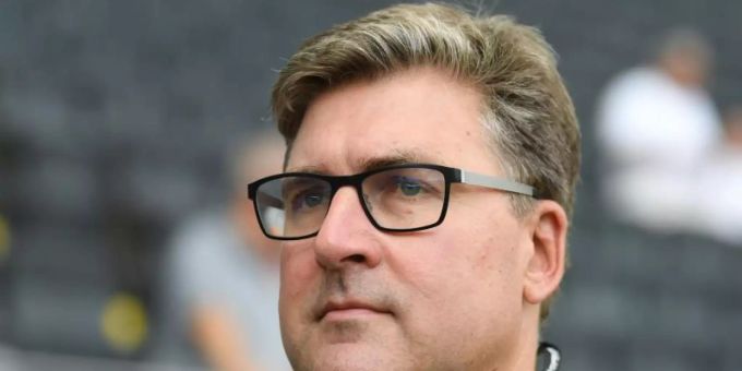 Frankfurts Vorstandssprecher hofft auf die baldige Gestaltung der Voraussetzungen für die Rückkehr der Fans in grösserer Anzahl. Foto: Arne Dedert/dpa Frankfurts Vorstandssprecher hofft auf die baldige Gestaltung der Voraussetzungen für die Rückkehr der Fans in grösserer Anzahl. Foto: Arne Dedert/dpa