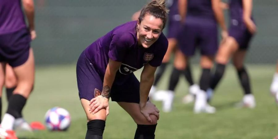 Lucy Bronze sieht im Verständnis für Menstruationszyklen einen Vorteil für die Leistung. Foto: Richard Sellers/PA Wire/dpa