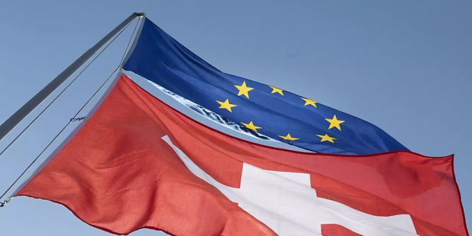 Brüssel hat die Schweizer Fahne gehisst. Brüssel hat die Schweizer Fahne gehisst.