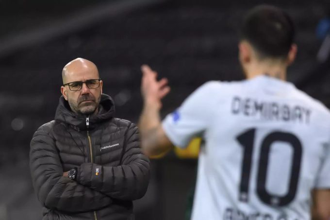 Peter Bosz ist mit dem Gezeigten seiner Mannschaft gegen YB nicht zufrieden. Peter Bosz