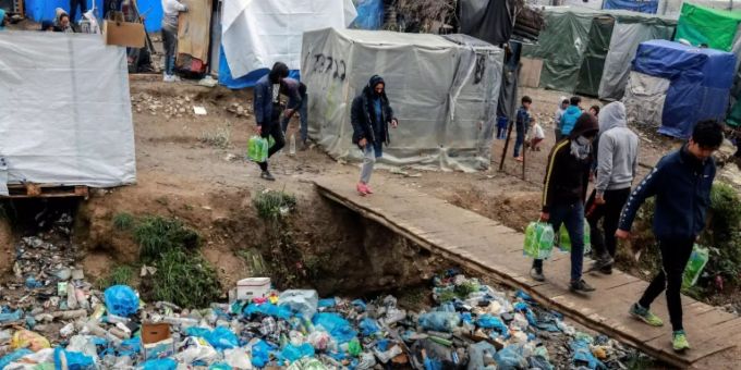 Lager Moria auf Lesbos illegal immigrant
