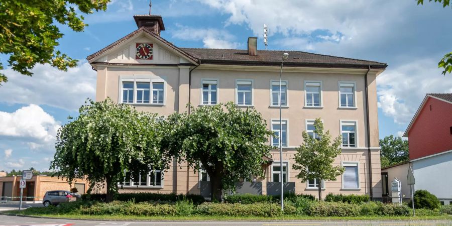 Das Gemeindehaus in Rohr.