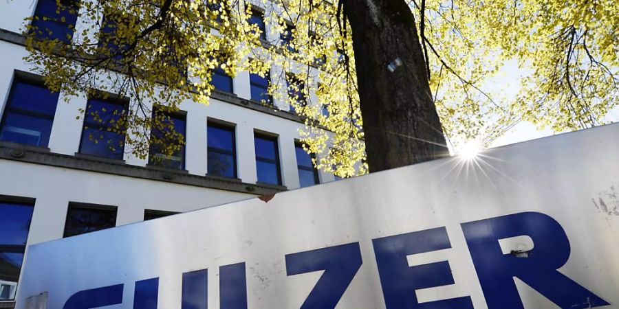 Sulzer rechnet mit deutlich tieferem Semestergewinn. (Archiv)