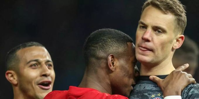 Ob Manuel Neuer seinen Vertrag beim FC Bayern verlängert, steht noch nicht fest. Foto: Andreas Gora/dpa Ob Manuel Neuer seinen Vertrag beim FC Bayern verlängert, steht noch nicht fest. Foto: Andreas Gora/dpa