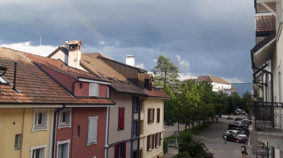 Auch in Freiburg herrscht gegen 20 Uhr allmählich Gewitterstimmung.