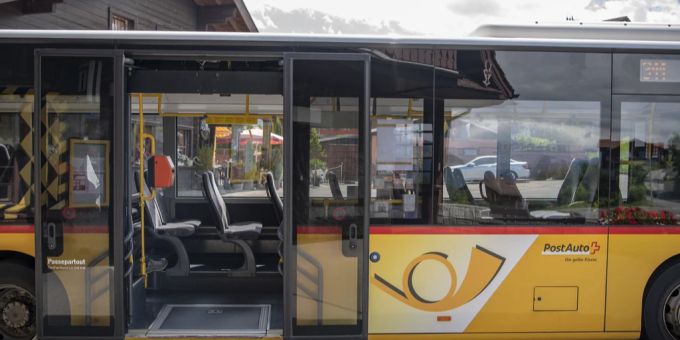 Eine Strecke des Postautos in Winterthur hat sich durch eine neue Regelung um 156 Prozent erhöht. bus winterthur kurzstrecke