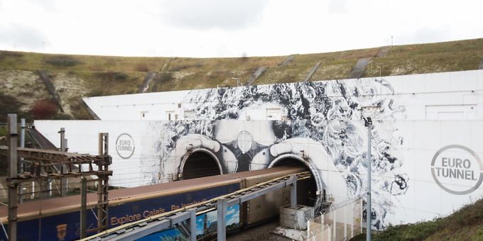 Zugreisende - Streik am Eurotunnel sorgt für Unmut