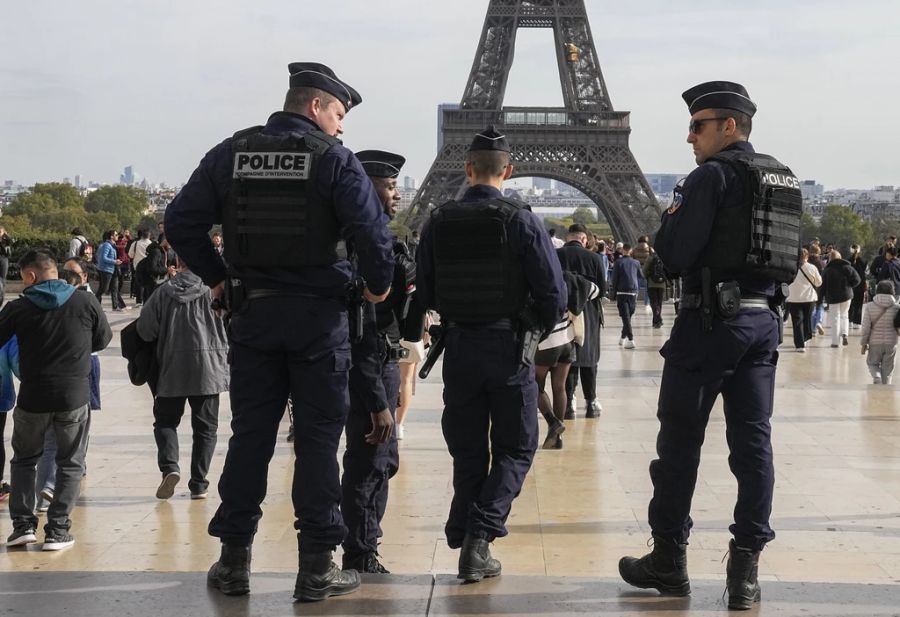 In Frankreich gab es seit der neuen Eskalation im Nahostkonflikt zudem zahlreiche Bombendrohungen.