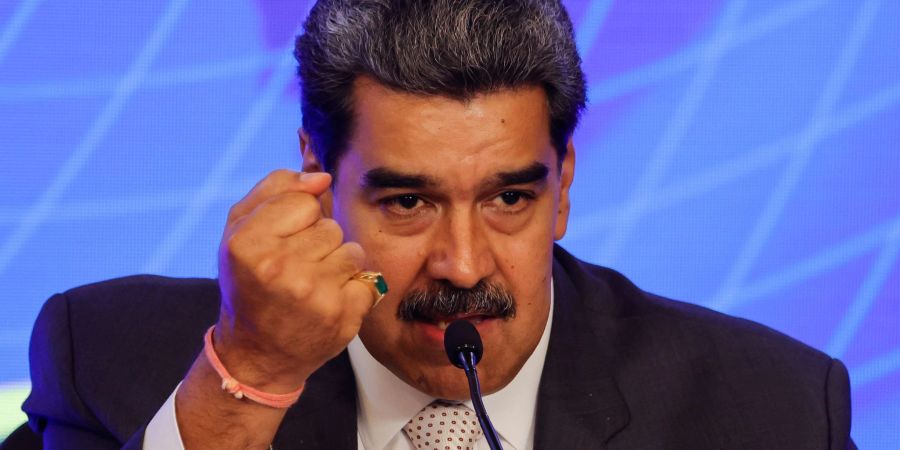 Venezuelas Präsident Nicolas Maduro ordnet eine Militärübung an.