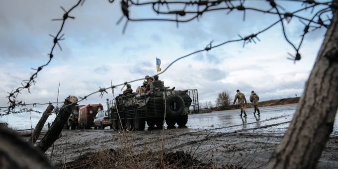 Ein Video soll die Erschiessung ukrainischer Kriegsgefangener durch russische Soldaten zeigen. (Symbolbild) Ukraine Soldaten Konvoi