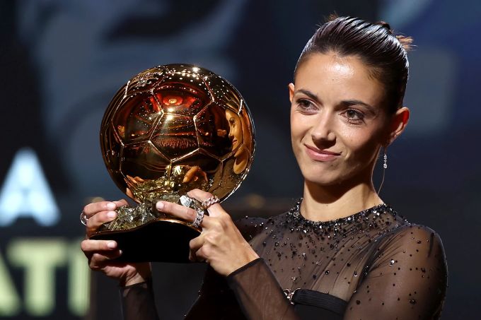 Aitana Bonmatí holt sich den Ballon d'Or 2023 bei den Frauen. Bei den Männern gewinnt Lionel Messi. Ballon d'Or Lionel Messi