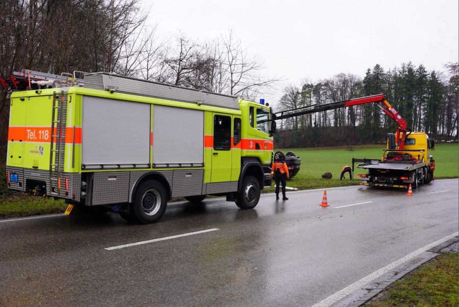 Die Fahrbahn musste auf der Unfallseite gesperrt werden.