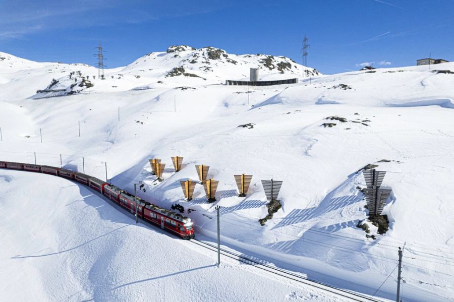 Das Gebiet am Berninapass in Pontresina GR ist ebenfalls tief verschneit.