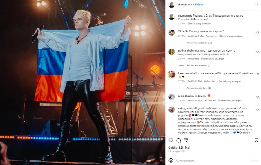 Sänger Shaman gilt als Putin-Befürworter. Hier posiert er mit der russischen Flagge.