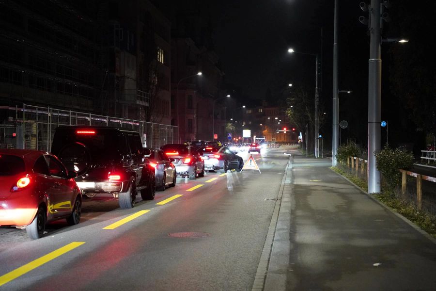 Beim Mythenquai führte die Stadtpolizei Zürich auch eine Verkehrskontrolle durch.