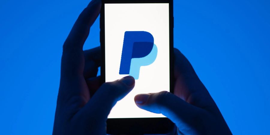 Paypal gehört für viele zum Alltag: Trotzdem sollte man sich immer die Zeit nehmen, vermeintliche Paypal-Nachrichten genau zu prüfen.