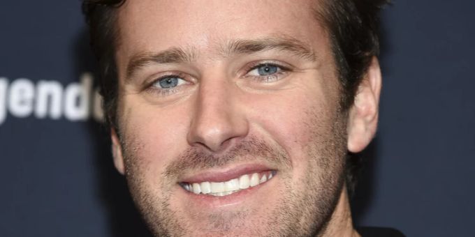 Enthüllungsfilm - Armie Hammer erneut in den Schlagzeilen