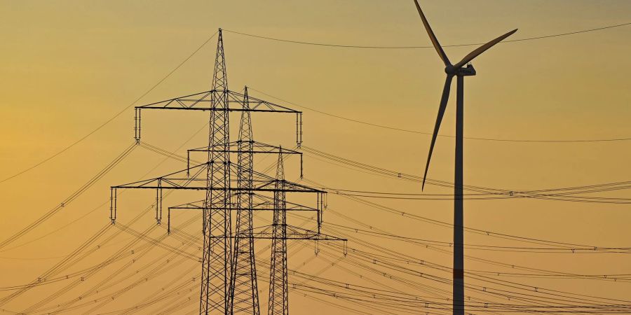 Verivox zufolge wird der Strom deutlich teurer.