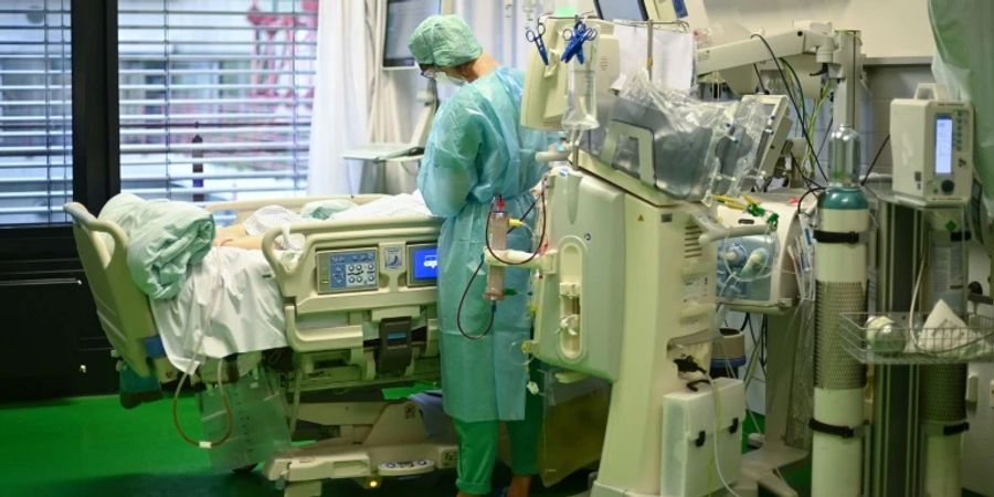 Patientenzimmer in einem Universitätsklinikum