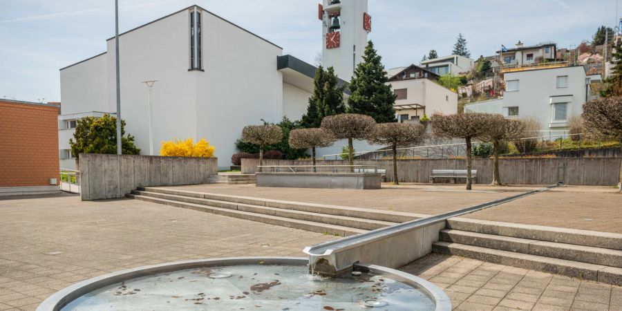 Der Brunnen im Zentrum von Rudolfstetten.