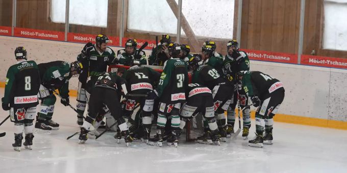Der EHC Schwarzenburg bezwang den EHC Mirchel EHC Schwarzenburg