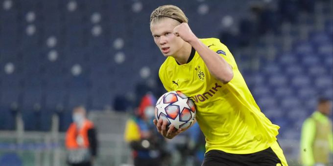 Erling Haaland gehört derzeit zu den gefragtesten Stürmer Europas. Erling Haaland FC Barcelona