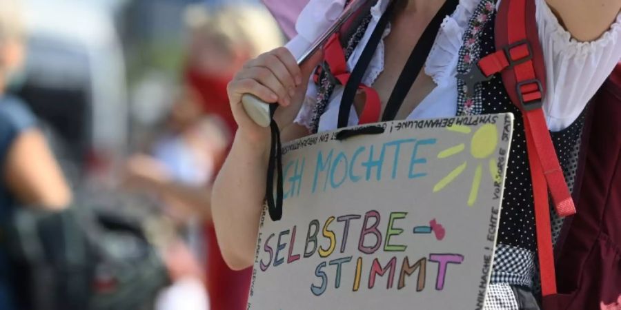 Polizei stoppt Corona-Protestzüge
