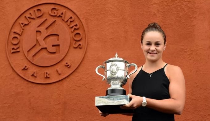 Ashleigh Barty jubelt über den Triumph an den French Open. Ashleigh Barty