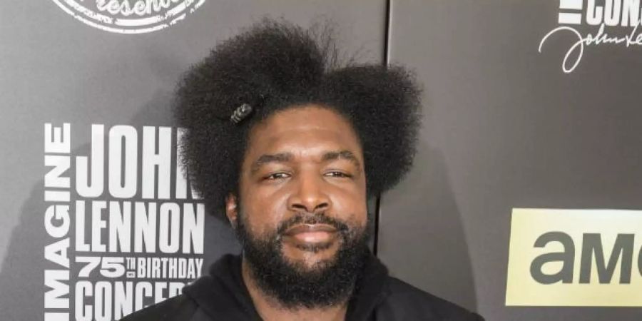 The Roots' Questlove zollt Tribut