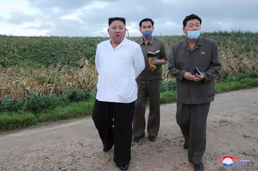 Auch mit diesem Foto versucht die nordkoreanische Nachrichtenagentur Gerüchte um Kim Jong Uns Gesundheitszustand zu dementieren.