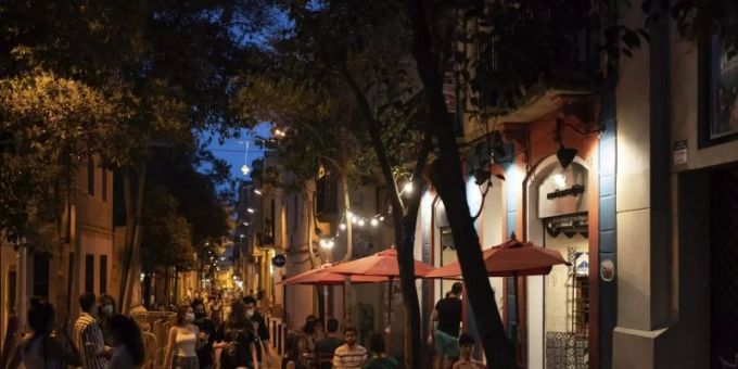 Berlin/Madrid - Auswärtiges Amt rät von Urlaubsreisen nach Barcelona ab