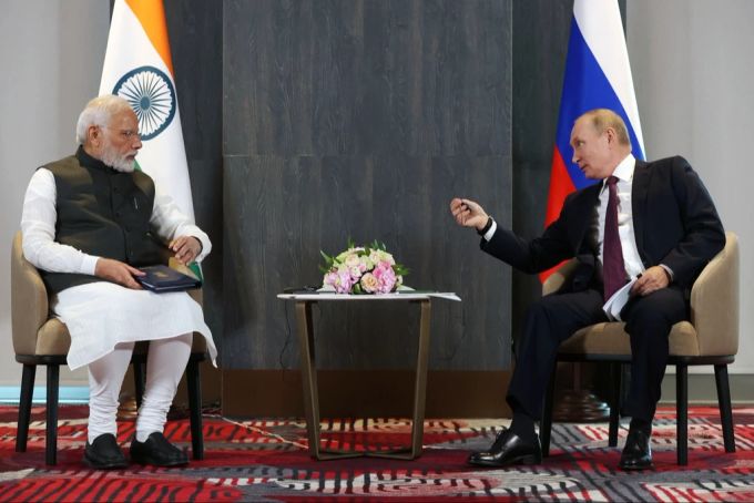 Wladimir Putin und Narendra Modi bei einem Treffen in Usbekistan am 16. September 2022. Der Kreml-Chef verliert wegen seinem Ukraine-Krieg Unterstützer. Ukraine Krieg