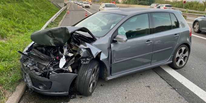 Die Autofahrerin verletzte sich beim Unfall. Dagmersellen LU