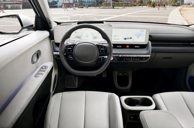 Eine moderne Interieur-Architektur, die mit Liebe zum Nachhaltigkeits-Detail beeindruckt Hyundai Ioniq 5 58kWh