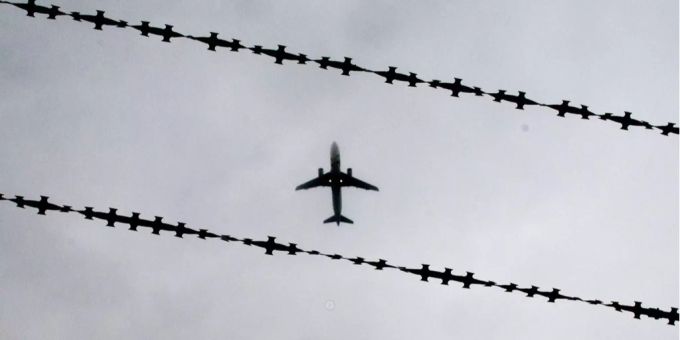 Der nächste Abschiebeflug steht an. Der nächste Abschiebeflug steht an.