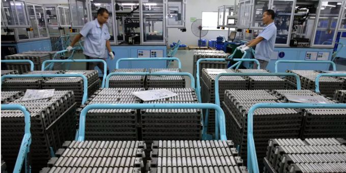 Schon 2025 - Maschinen sollen mehr Arbeit erledigen als Menschen