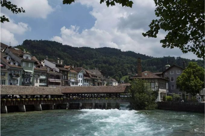 Die Publikation zeigt auf, wie sich Thun entwickelt hat - Keystone Die Publikation zeigt auf, wie sich Thun entwickelt hat - Keystone