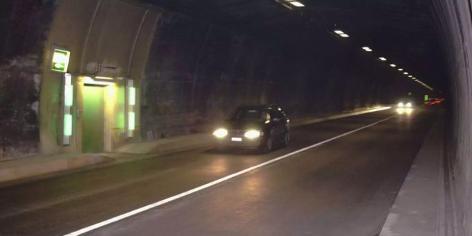 Wegen Tunnelbrand - San Bernardino  bleibt ganzes Wochenende gesperrt