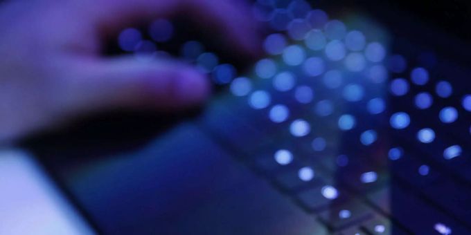 Buochs - Angeblicher Microsoft Mitarbeiter fordert iTunes Gutscheine
