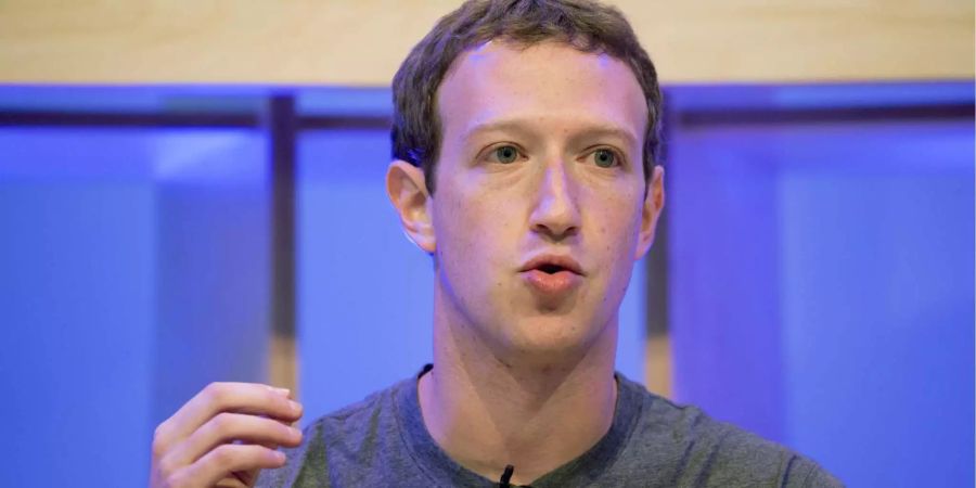 Facebook-CEO Mark Zuckerberg verdient auf dem Blatt nur einen Dollar.