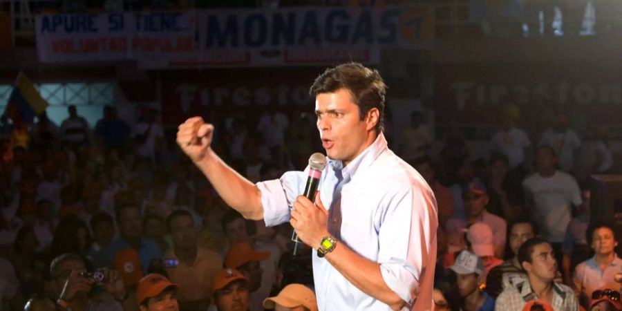 Bereits 2009 kämpfte der ehemalige Bürgermeister und Oppositionspolitiker Leopoldo Lopez gegen den Machtapparat des damaligen Präsidenten Hugo Chávez.