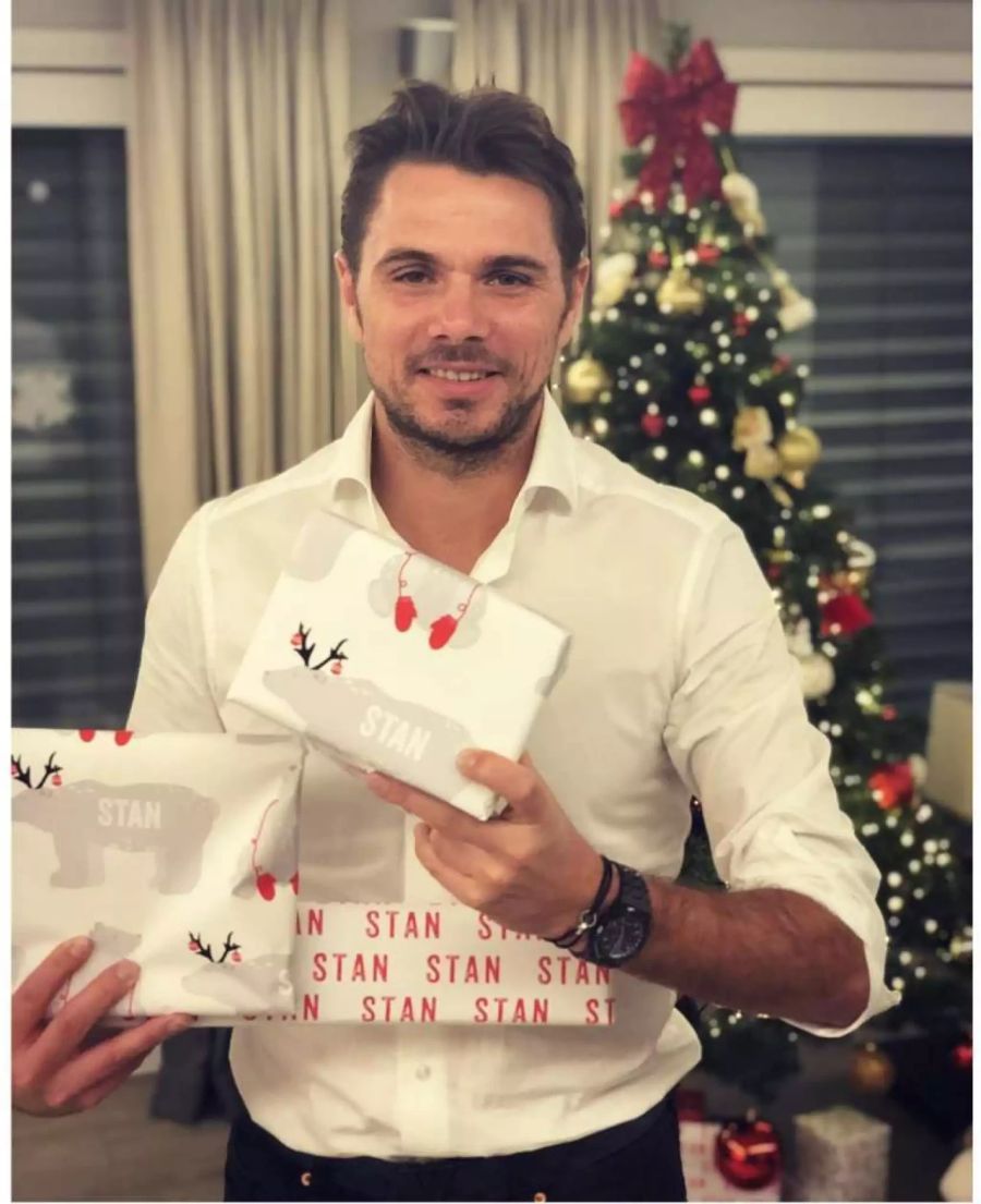 Stanislas Wawrinka war dieses Jahr brav und erhielt reichlich Geschenke. Er wünscht ein frohes Fest.