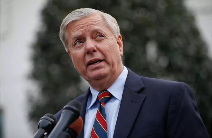 Lindsey Graham, republikanischer Senator aus South Carolina, spricht mit Pressevertretern ausserhalb des Westflügels des Weissen Hauses. Lindsey Graham