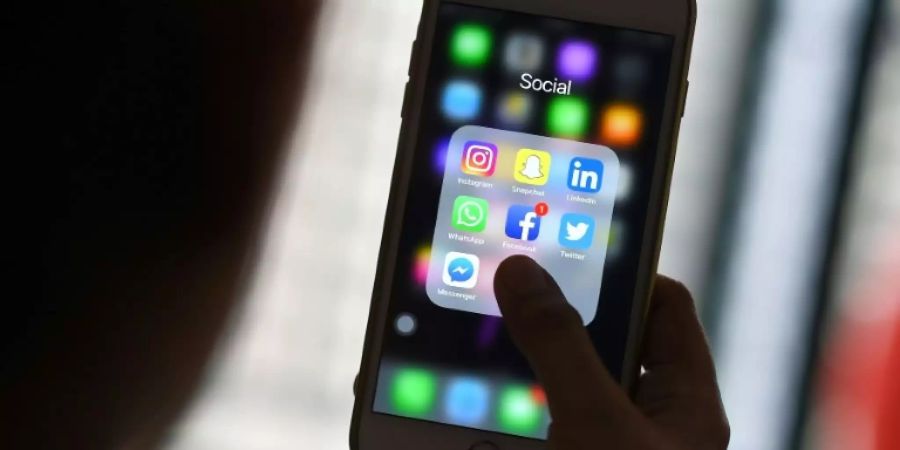 Facebook Instagram