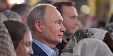 Russlands Präsident Putin bei einem Gottesdienst.